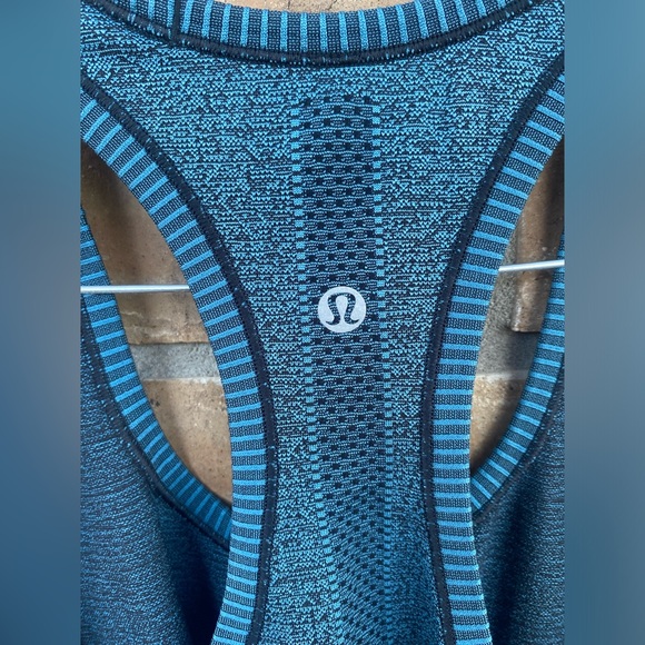 Lululemon Swiftly Tech Racerback Heathered Teal, Size 8 - Picture 3 of 13